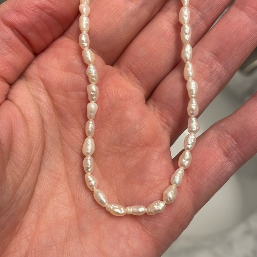 White rice pearl strand necklace